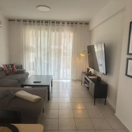 Front Pool Garden 아파트 *