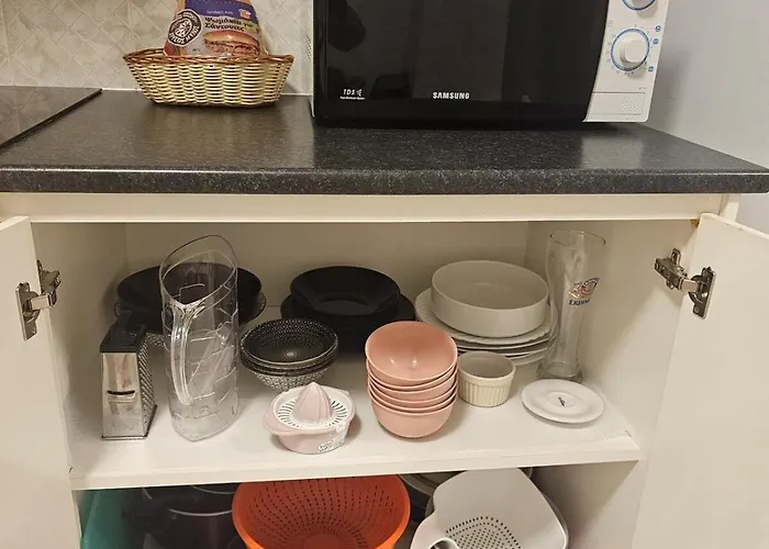 Front Pool Garden Apartmán Paphos