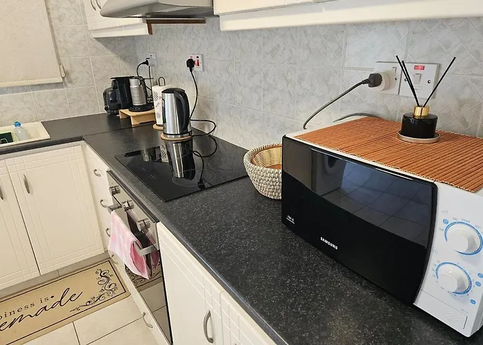 Front Pool Garden Apartmán