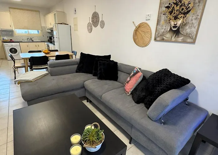 Front Pool Garden Apartmán