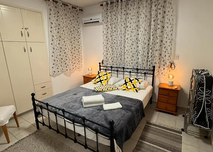 Front Pool Garden Apartmán *