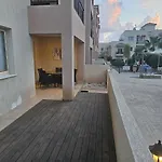 Front Pool Garden Apartment Paphos