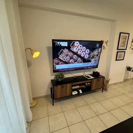 Lägenhet Front Pool Garden Paphos