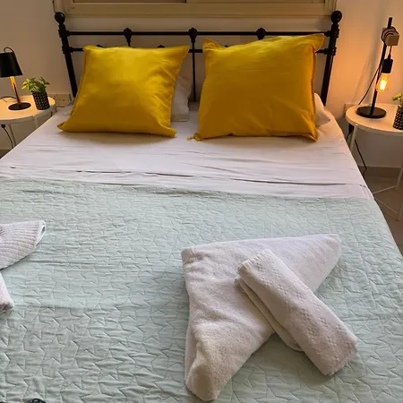 Front Pool Garden Daire Pafos