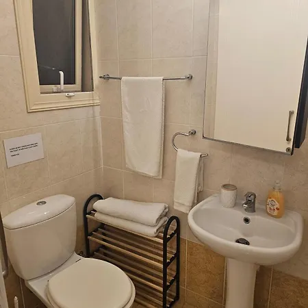 דירה Front Pool Garden *